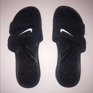 Nike ultra comfort women’s slides